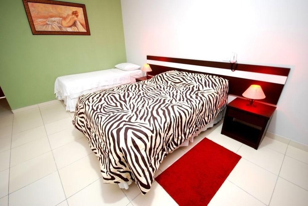 Oyo Apart Hotel Veleiros Санта-Крус-Кабралия Экстерьер фото